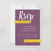 Moderne paarse bruiloft met een minimum RSVP kaartje (Voorkant)