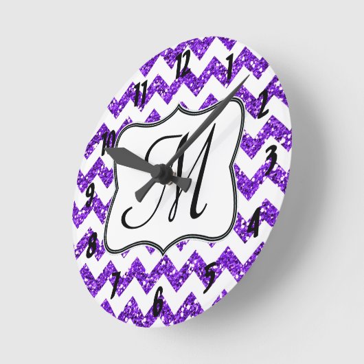 Moderne Paarse Chevron Monogram Initialen wandklok (Hoek)