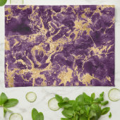 Moderne Paarse en gouden marmerpatronen Theedoek (Gevouwen)