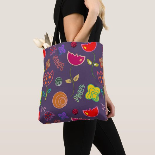 Moderne paarse en roze bloemen tote bag (Dichtbij)