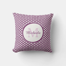Moderne paarse en witte Scallops Monogram en naam Kussen