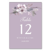 Moderne Paarse Floral Waterverf Wedding Table Kaar Kaart (Achterkant)