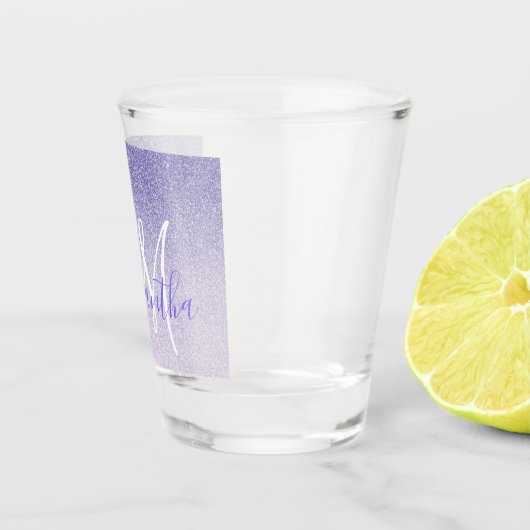 Moderne Paarse Glitter Sparkles Personated Name Shot Glas (Rechts)
