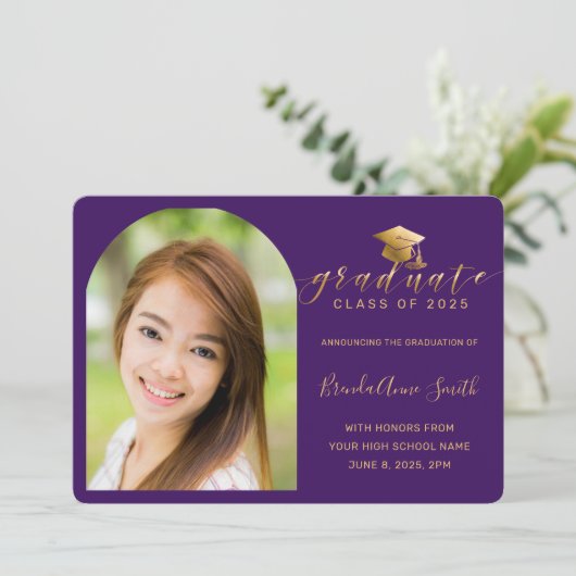 Moderne paarse gouden dop script foto afstuderen aankondiging (Staand voorkant)