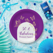 Moderne Paarse gouden vlinders Fabulous Birthday Papieren Bordje (Feest)