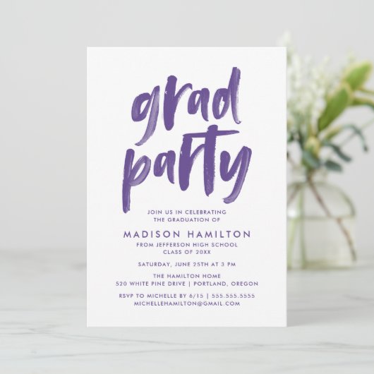 Moderne Paarse Graduation Party voor penseelscript Kaart (Staand voorkant)