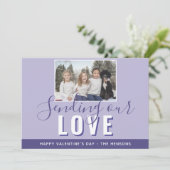 Moderne paarse Valentijnsdag script familiefoto Feestdagenkaart (Staand voorkant)