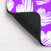 Moderne Paarse Witte Doodled Heart Valentijnsdag Muismat (Hoek)