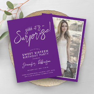 Moderne Paarse & Witte Foto Verrassing Sweet 16 Kaart