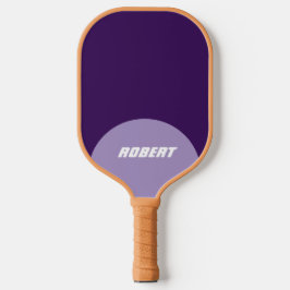 Moderne paarse & witte monogram naam pickleball paddle