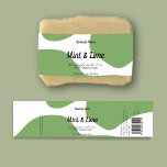 Moderne pap groen zeep-label ontwerp waterfles etiket<br><div class="desc">Minimalistisch abstract ontwerp in pastelgroen voor uw soaplabels. Selecteer de knop 'Aanpassen' om de tekstgrootte en de tekstkleur te wijzigen.</div>