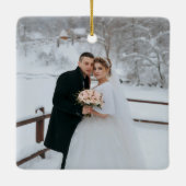 Moderne Pas getrouwd Getrouwd & Vrolijk Kerstfeest Keramisch Ornament (Achterkant)
