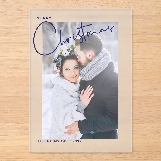 Moderne Pas getrouwd Vrolijk Kerstfeest Minimalist Acryl Uitnodigingen (Voorkant)