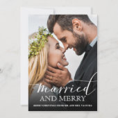 Moderne pasgetrouwde foto Getrouwd en vrolijk Feestdagenkaart (Voorkant)