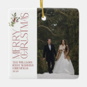 Moderne pasgetrouwden Eerste kerstmis na het huwel Keramisch Ornament (Voorkant)