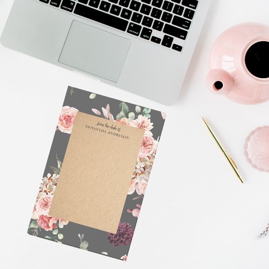 Moderne pastbloemen en gepersonaliseerde Kraft-cad Post-it® Notes