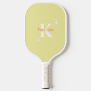 Moderne Pastel Geel Monogram Vrouwelijk Pickleball Paddle