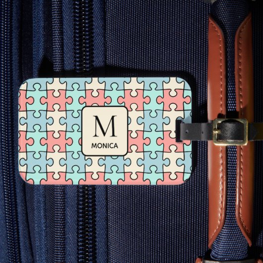 Moderne Pastel Kleur Puzzel Stukken Monogram Bagagelabel (Voorkant Insitu 4)