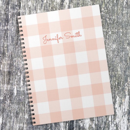 Moderne Pastel Koraal en Witte Ginghamruit Notitieboek