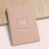 Moderne Pastel Monogram Perzik Gepersonaliseerde P Planner