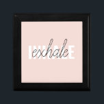 Moderne Pastel Roze Inhale Exhale Quote Cadeaudoosje<br><div class="desc">Moderne Pastel Roze Inhale Exhale Quote</div>
