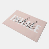 Moderne Pastel Roze Inhale Exhale Quote Deurmat (Schuin)