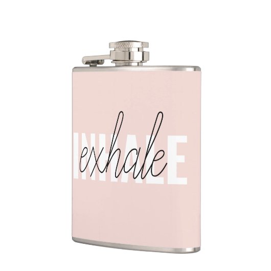 Moderne Pastel Roze Inhale Exhale Quote Heupfles (Links)