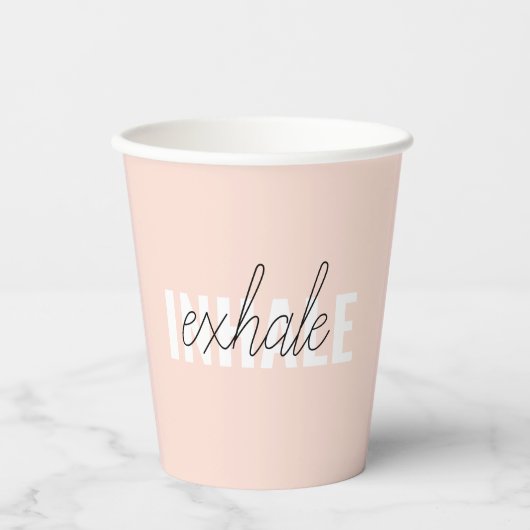 Moderne Pastel Roze Inhale Exhale Quote Papieren Bekers (Voorkant)