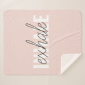 Moderne Pastel Roze Inhale Exhale Quote Sherpa Deken (Voorkant (horizontaal))