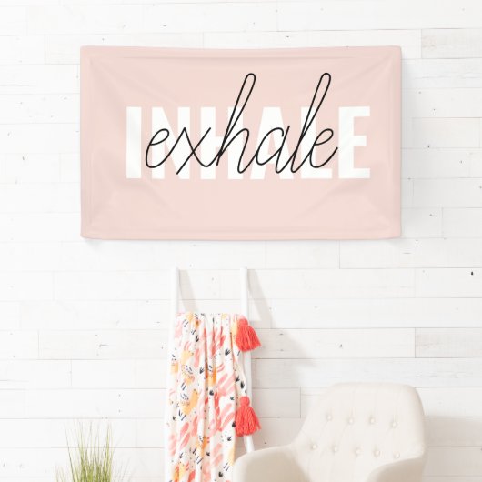 Moderne Pastel Roze Inhale Exhale Quote Spandoek (Insitu)