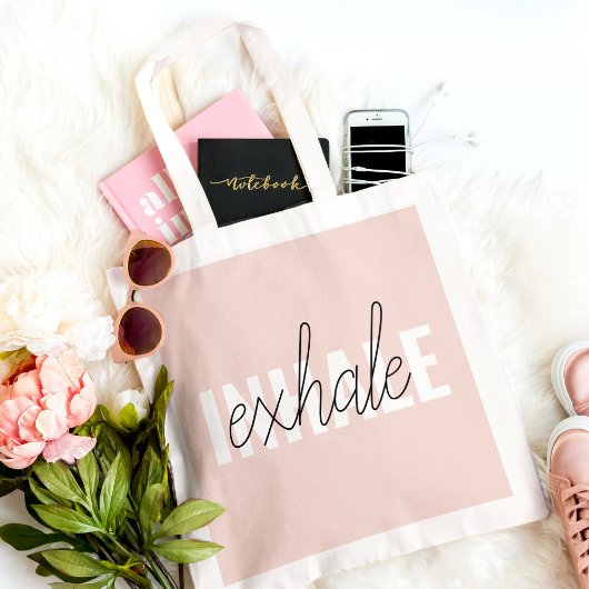 Moderne Pastel Roze Inhale Exhale Quote Tote Bag
