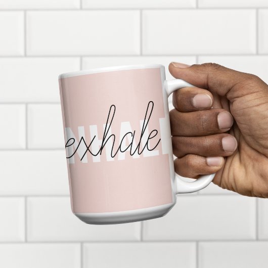 Moderne Pastel Roze Inhale Exhale Quote Tweekleurige Koffiemok