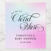 Moderne pastel roze wolk negen Baby shower Wijn Etiket (Enkel label)