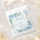 Moderne pastelblauwe bloemen eucalyptus goud lijst bedankzakje (Geknipt)