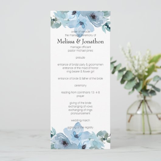 Moderne Pastelblauwe Rozen Bloem Bruiloftsprogramm Programmakaart (Staand voorkant)