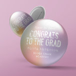 Moderne pastelroze fotograduatie-partij ronde button 6,0 cm<br><div class="desc">Moderne hedendaagse fotograaftekenpartij bevoordeelt sleutelhanger. Met ruimte voor foto en informatie op de achterkant van de kaart. Moderne roze,  roze,  roze [paarse,  blauwgroen,  blauwe,  groene,  oranje,  gele pastelregenboog en witte kleur kunnen worden aangepast aan uw stijl.</div>