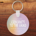 Moderne pastelroze fotograduatie-partij sleutelhanger<br><div class="desc">Moderne hedendaagse fotograaftekenpartij bevoordeelt sleutelhanger. Met ruimte voor foto en informatie op de achterkant van de kaart. Moderne roze,  roze,  roze [paarse,  blauwgroen,  blauwe,  groene,  oranje,  gele pastelregenboog en witte kleur kunnen worden aangepast aan uw stijl.</div>