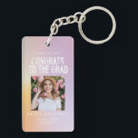 Moderne pastelroze fotograduatie-partij sleutelhanger<br><div class="desc">Moderne hedendaagse fotograaftekenpartij bevoordeelt sleutelhanger. Met ruimte voor foto en informatie op de achterkant van de kaart. Moderne roze,  roze,  roze [paarse,  blauwgroen,  blauwe,  groene,  oranje,  gele pastelregenboog en witte kleur kunnen worden aangepast aan uw stijl.</div>