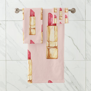 Moderne pastroze en rode lipstick, meisje bad handdoek