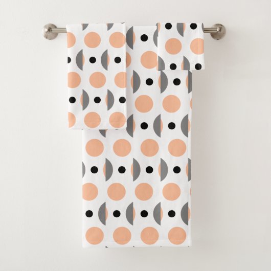 Moderne Peach Grey Circle Dot Bad Handdoek (Insitu)