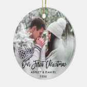 Moderne Penseel voor penseel Manuscript Onze eerst Keramisch Ornament (Links)