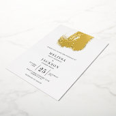 Moderne penseellijn Elegant Wedding Folie Uitnodiging (Gedraaid)