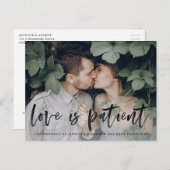 Moderne penseelscriptliefde is het uitstellen van aankondigingskaart (Voorkant / Achterkant)