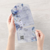Moderne periwinkle Blue Wildbloemen QR-code All In One Uitnodiging (Afscheurbaar)