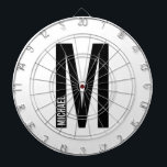 Moderne persoonlijke badmonogram en naam dartbord<br><div class="desc">Modern Monogram ontwerp met gepersonaliseerde monogram letter "M" en een naam in de moderne vetgedrukte sans serif letterstijl. Perfect cadeau voor hem,  vaderdag cadeau en nog veel meer.</div>