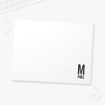Moderne persoonlijke badmonogram en naam notitieblok<br><div class="desc">Modern Black and White Bold Monogram Design met gepersonaliseerde monogram en naam in een moderne vetgedrukte sans serif lettertypestijl.</div>