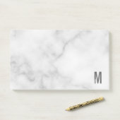 Moderne persoonlijke badmonogram en naam post-it® notes (Op bureau)