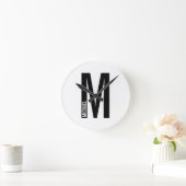 Moderne persoonlijke badmonogram en naam ronde klok (Huis)