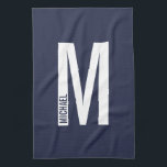 Moderne persoonlijke badmonogram en naam theedoek<br><div class="desc">Modern Monogram ontwerp met gepersonaliseerde monogram letter "M" en een naam in de moderne vetgedrukte sans serif letterstijl.</div>
