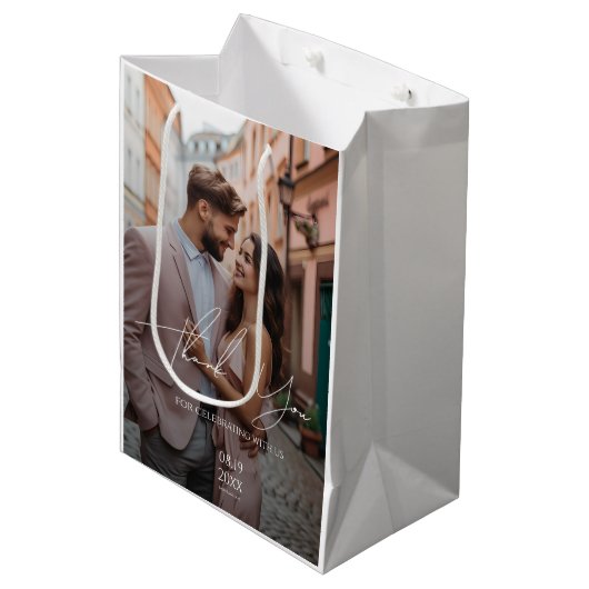 Moderne persoonlijke fotobruiloft medium cadeauzakje (Voorkant Gekanteld)